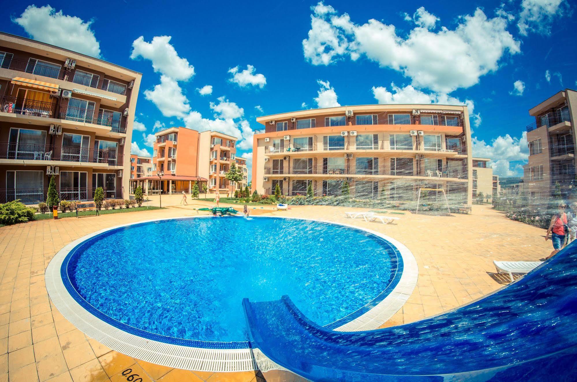 Holiday Fort Golf Club Sunny Beach Buitenkant foto