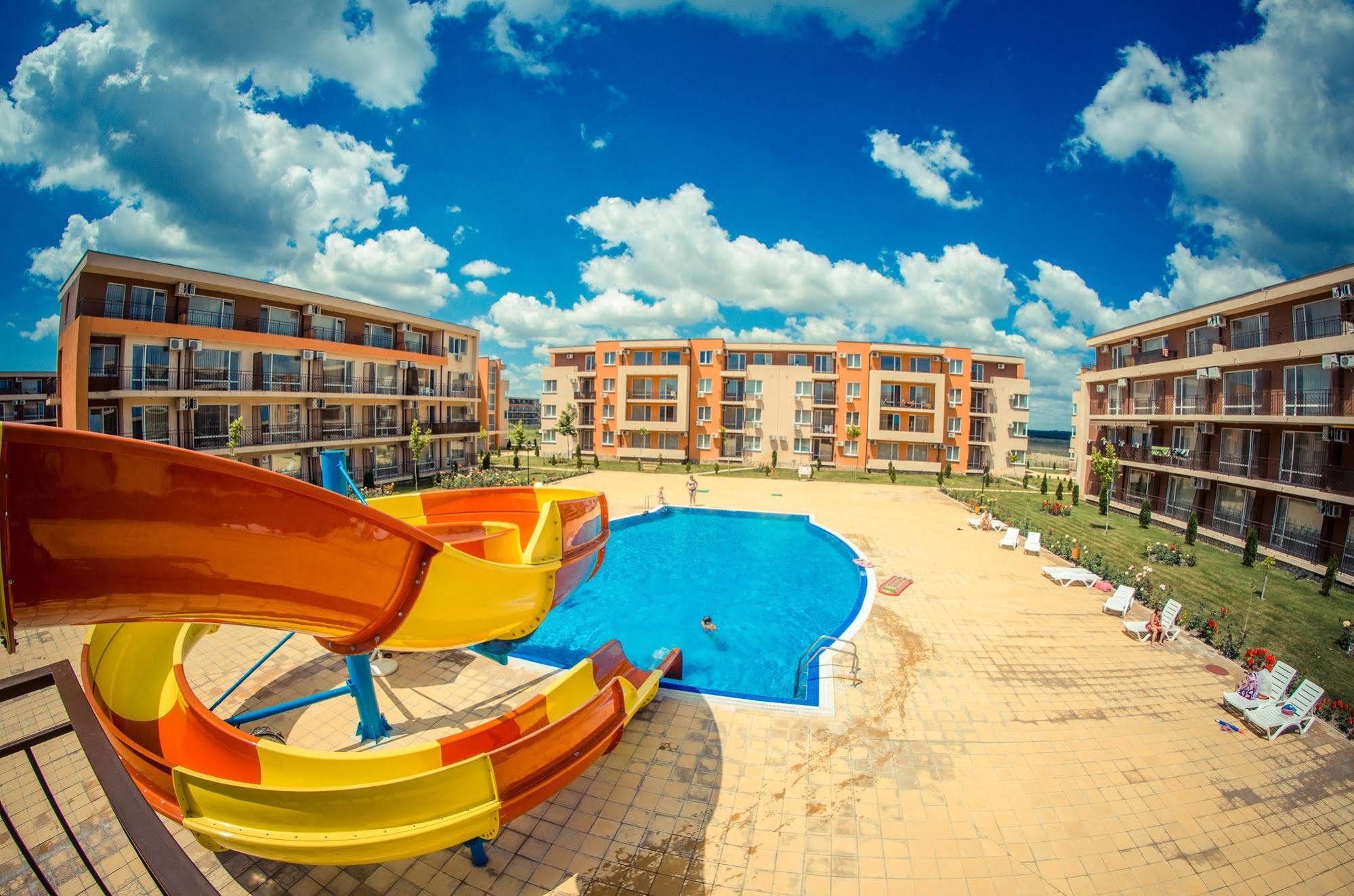 Holiday Fort Golf Club Sunny Beach Buitenkant foto